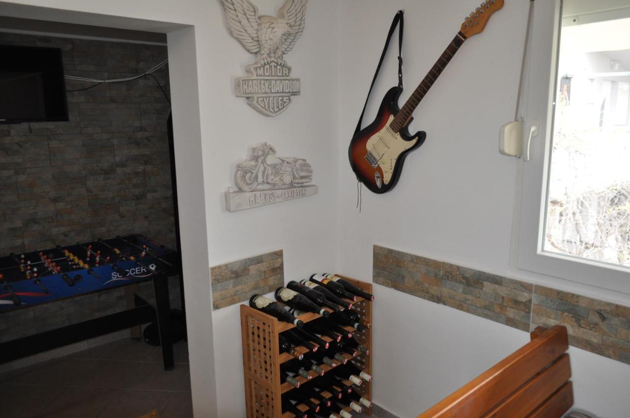 Familien Ferienhaus Vir Croatia 150M Strand Restaurant Einkaufen מראה חיצוני תמונה